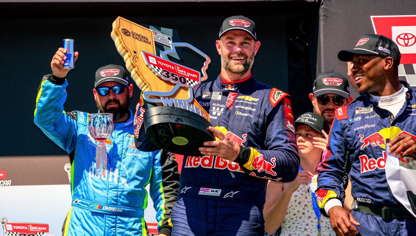 Shane van Gisbergen 逆袭夺冠背后的4大关键启示：MG满贯体育 - 满贯体育 在索诺玛的不可复制之路